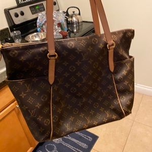 Louis Vuitton Totally GM